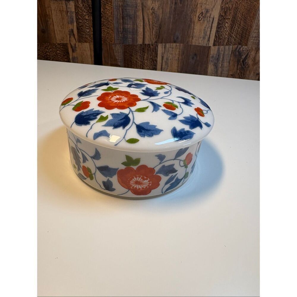 Elegant Floral Ceramic Lidded Box